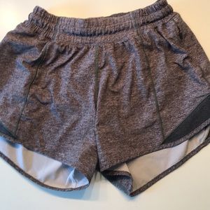 Lululemon Hotty Hot Size 2 shorts